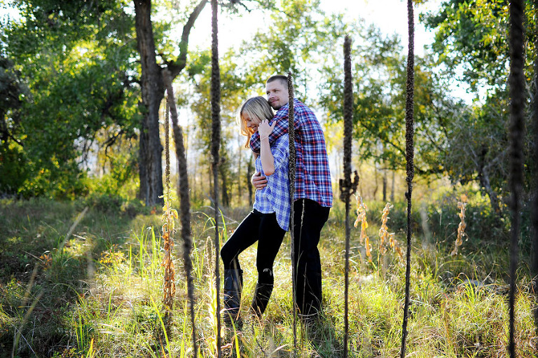 Boulder Colorado engagement photos in the fall. - Kira Horvath Photography