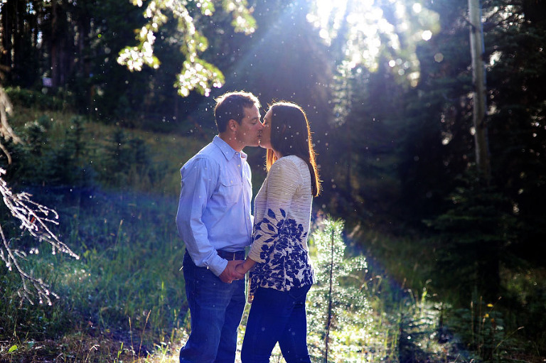 Fall mountain engagement photos in Colorado- Kira Horvath Photography