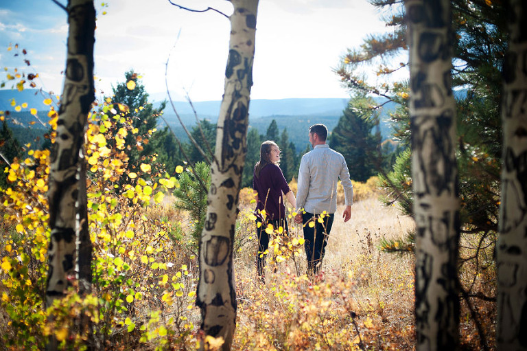 Colorado Engagement Photos in the fall by Boulder wedding photographer Kira Horvath Photography.
