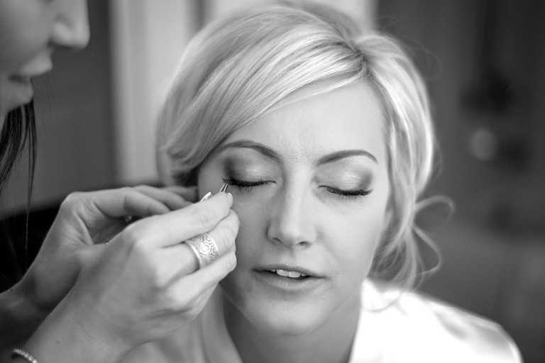 Bridesmaids getting ready for a Colorado wedding. - Kira Horvath Photography