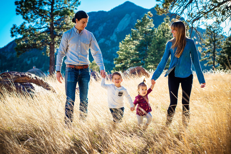 Natural family portraits by Colorado Family Photographer True North Photography Kira Vos (Horvath). 